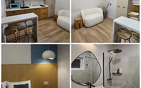Blue Haven Studio, Rezerva acum studio cu Design Interior pe comanda, Incalzire Pardoseala, Apa filtrata, Cafea, Ceai, Parcare publica Gratuita